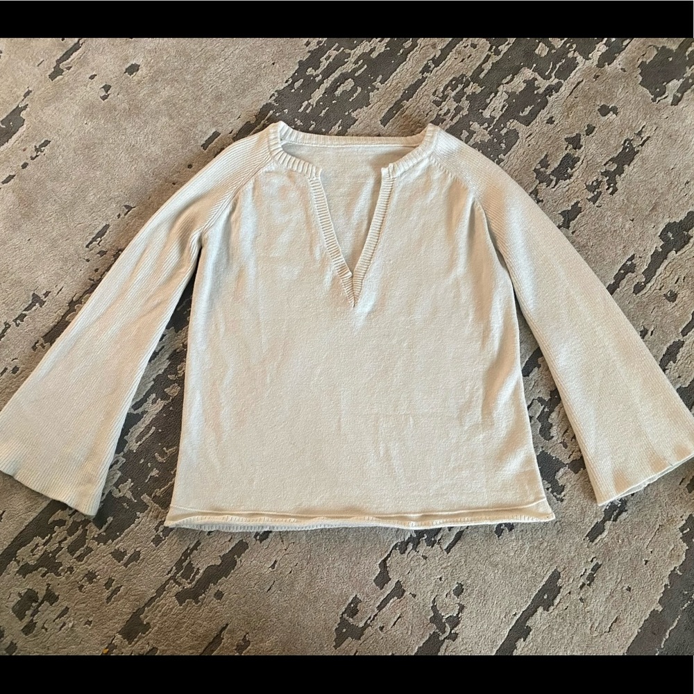 Women’s sweater